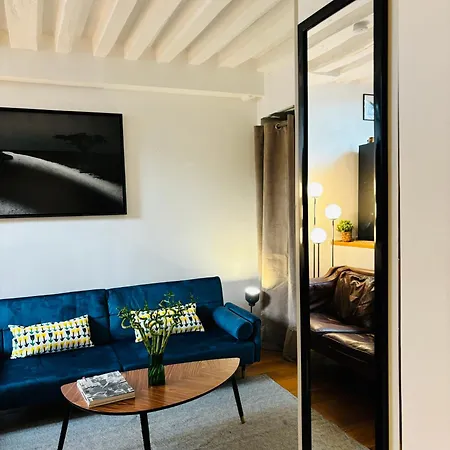 Apartment Charme Du Marais